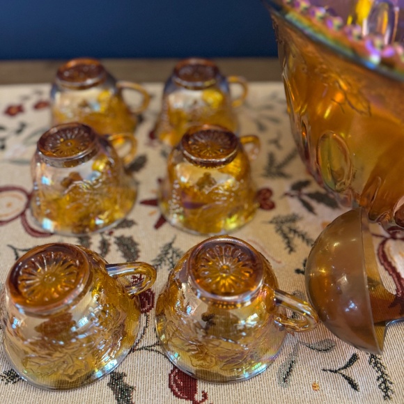 🍇 Vintage Carnival Glass Punch Bowl Set - - 11 Cups & Ultratemp Ladle - Picture 11 of 15